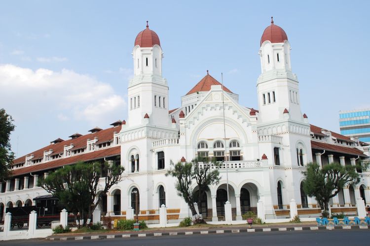 Pengaruh Lawang