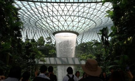 Airport Memiliki Menara Kontrol Kini Sebagai Pusat Operasional