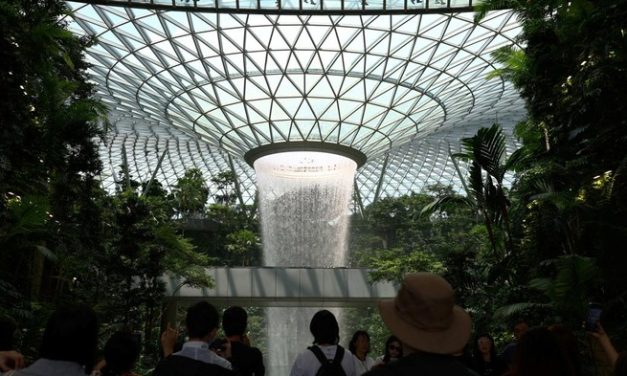 Airport Memiliki Menara Kontrol Kini Sebagai Pusat Operasional