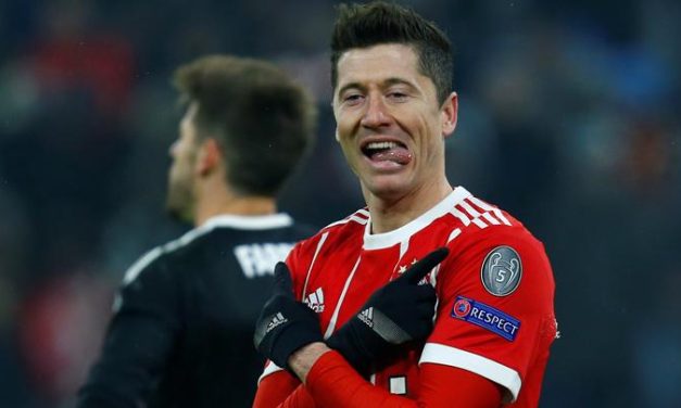 Pemain Profesional Polandia Robert Lewandowski Yang Handal