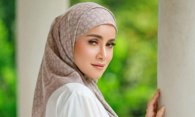 Olla Ramlan Sosok Elegan Di Dunia Hiburan & Fashion Indonesia
