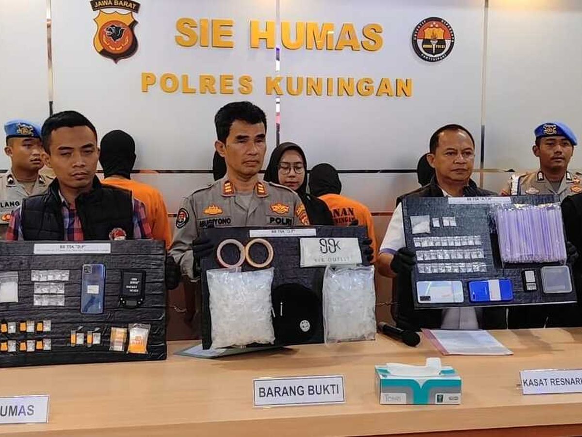 Sabu Dalam Sedotan